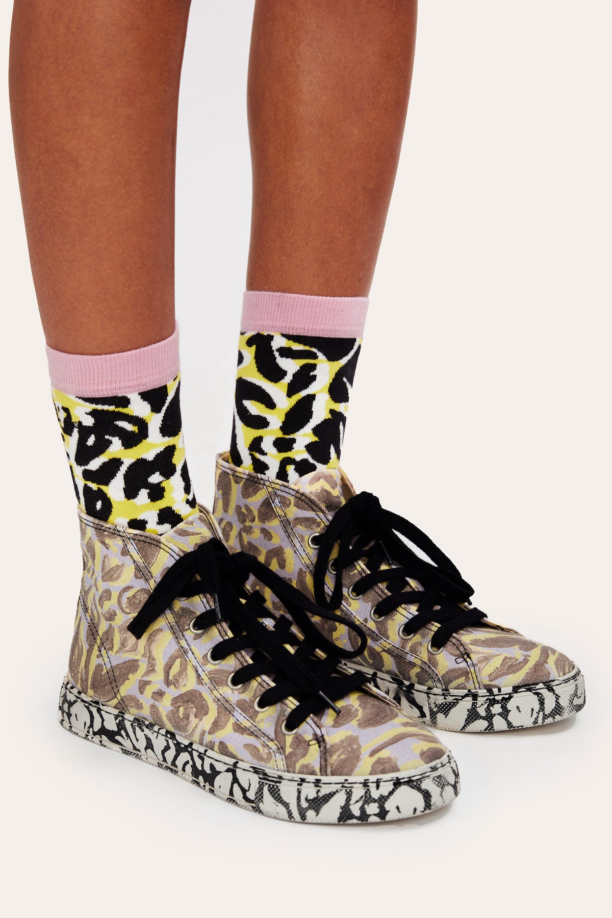 Stine Goya Caty socks in Abstract Soft Yellow