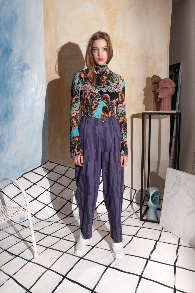 UNTITLED IN MOTION Orma Turtleneck