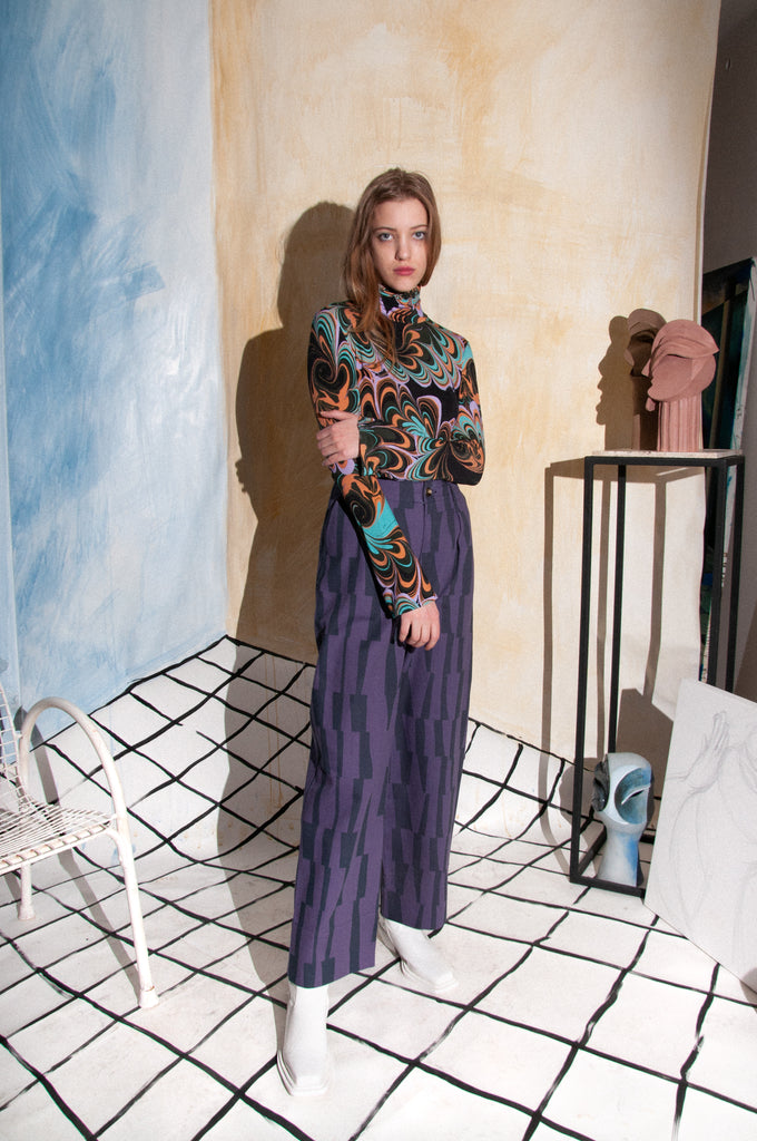 UNTITLED IN MOTION Orma Turtleneck