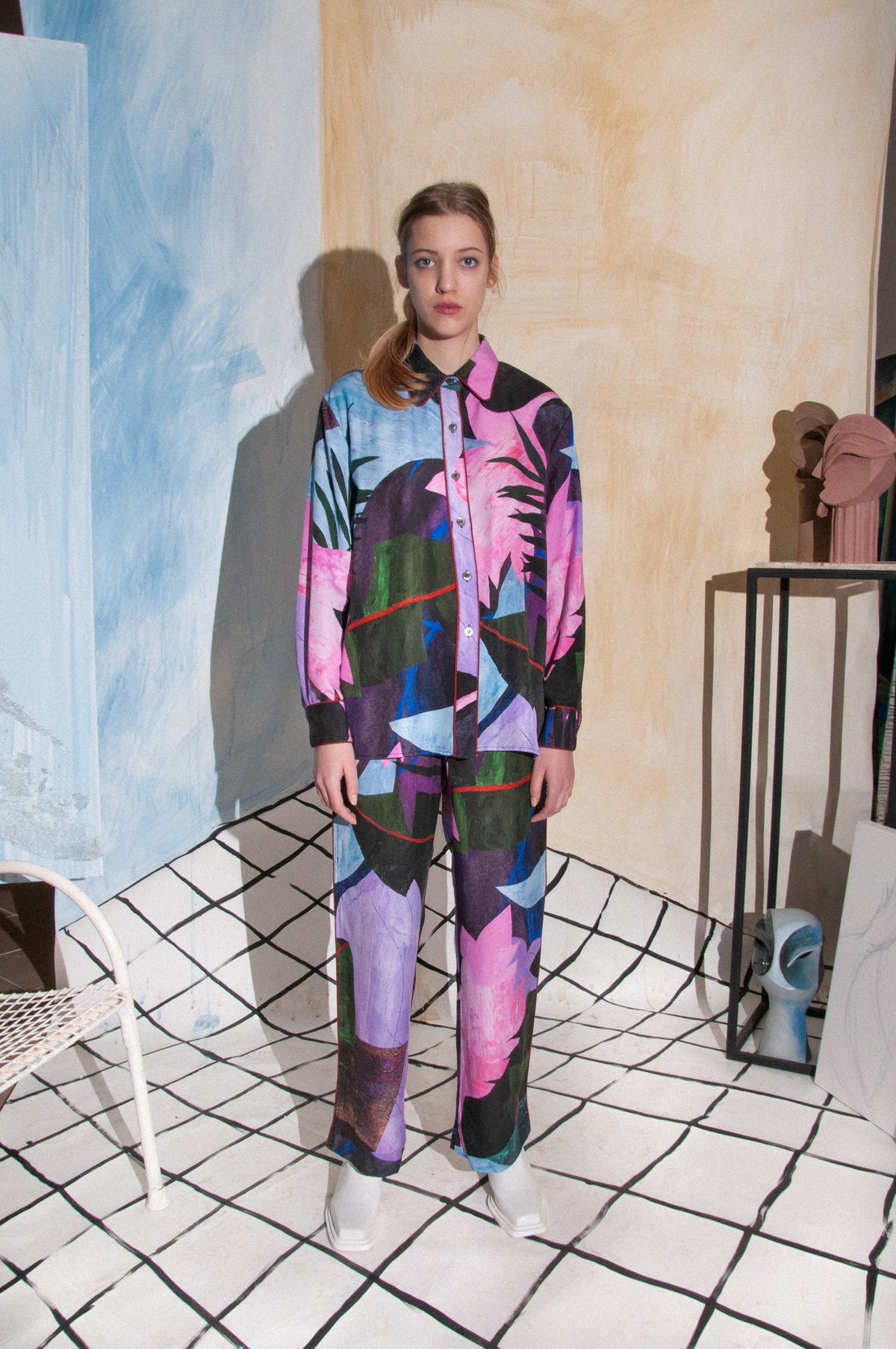 UNTITLED IN MOTION Manifest Top