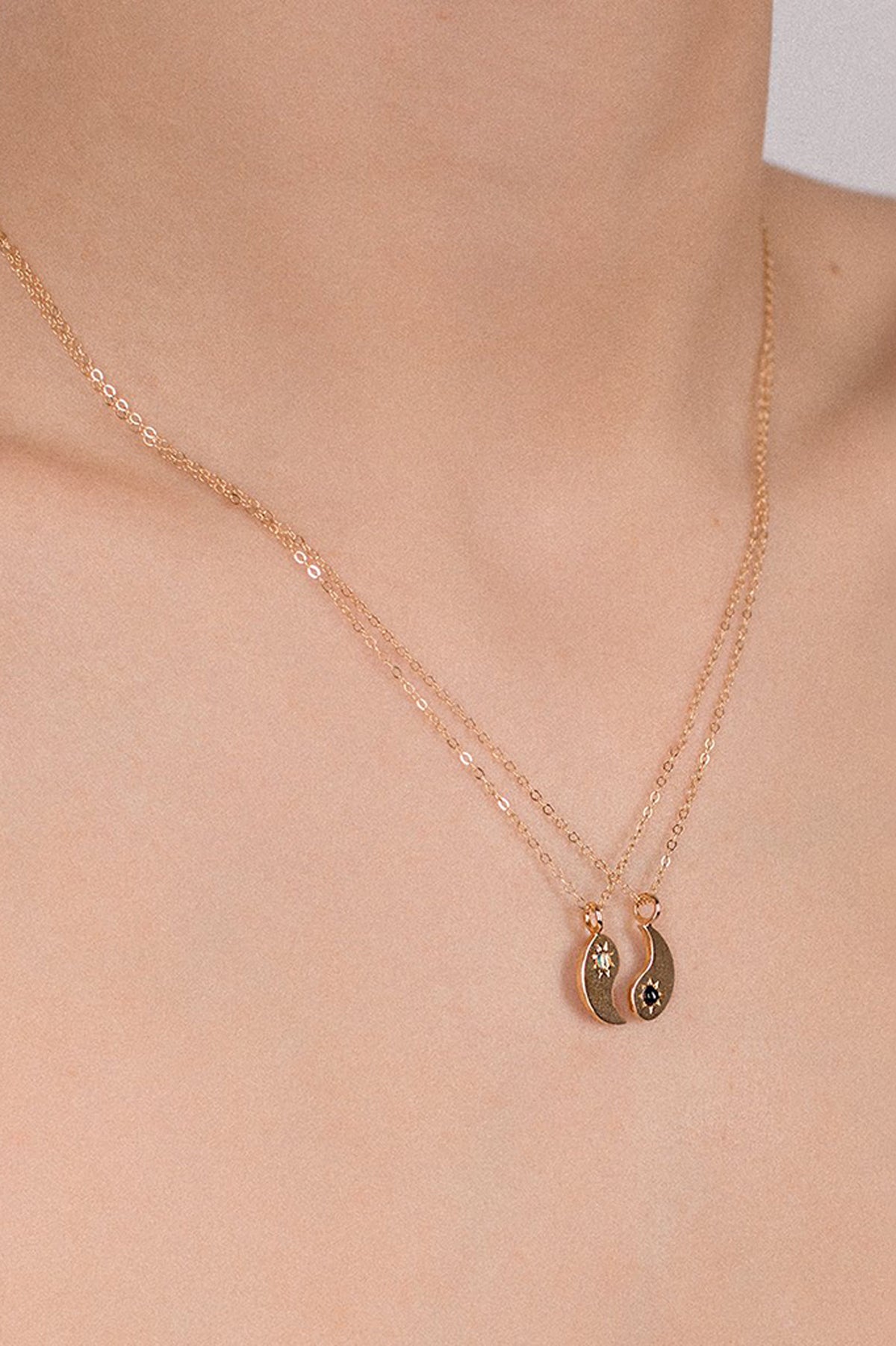 MEREWIF YIN+YANG NECKLACE SET